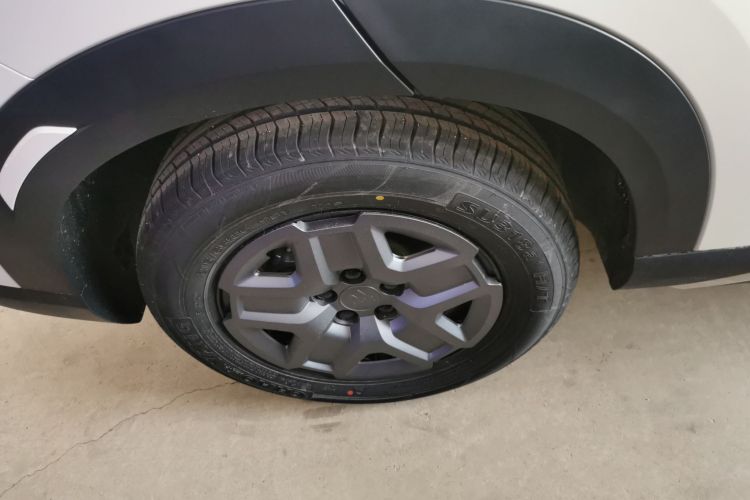 比亚迪 元UP 2025款 301KM 领航型车身外观6008