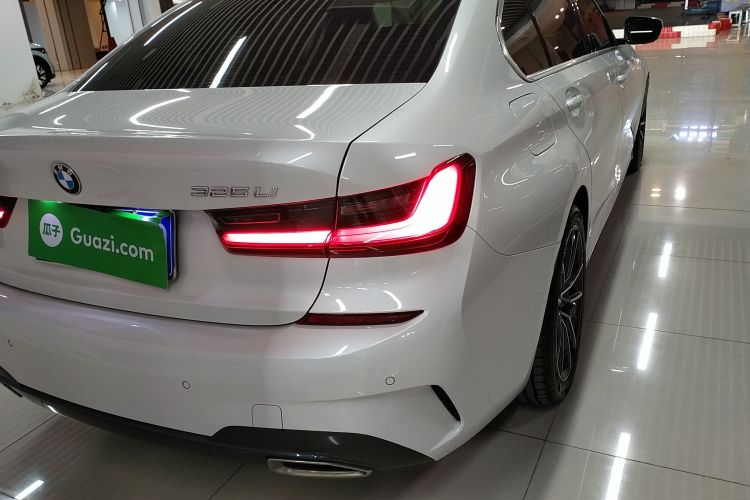 宝马3系 2022款 改款 325Li M运动套装车身外观9