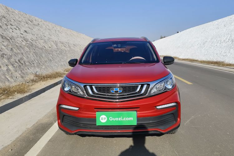 吉利汽车 远景X3 2020款 1.5L CVT尊贵型车身外观2