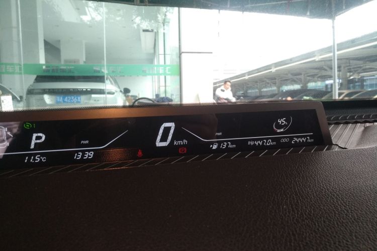 哪吒汽车 哪吒AYA 2023款 318 Lite局部细节14