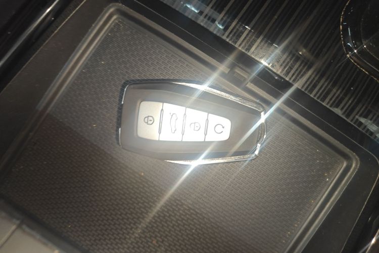 吉利汽车 星越L 2021款 2.0TD DCT EVO两驱尊贵型中控内饰7001