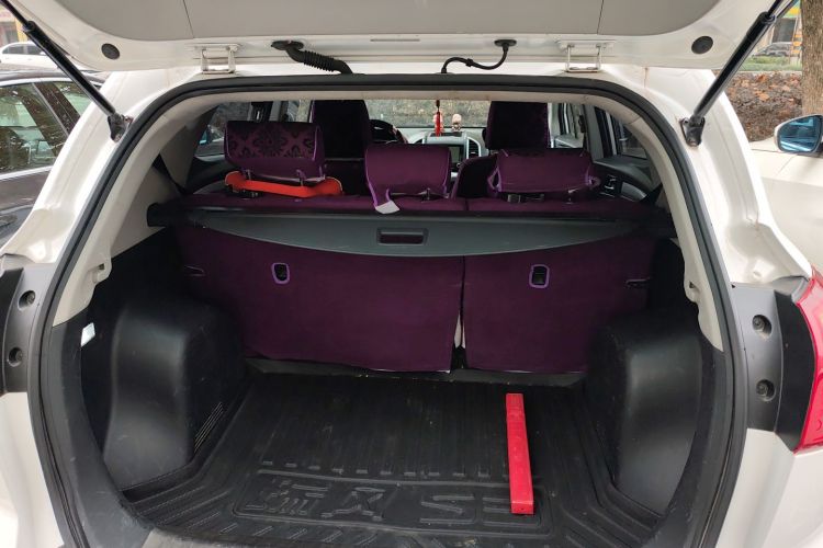 江汽集团 瑞风S3 2016款 1.5L 手动豪华智能型机舱底盘23