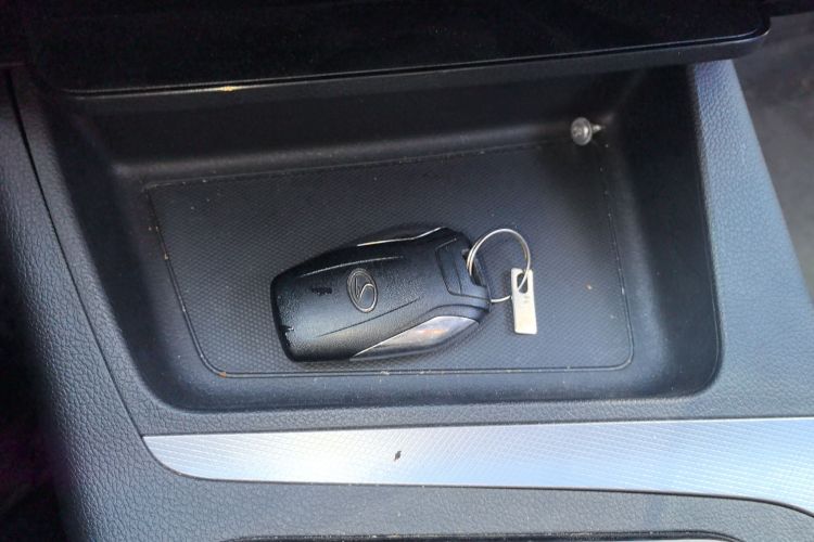 东南DX5 2021款 1.5L 手动豪华升级型中控内饰7001