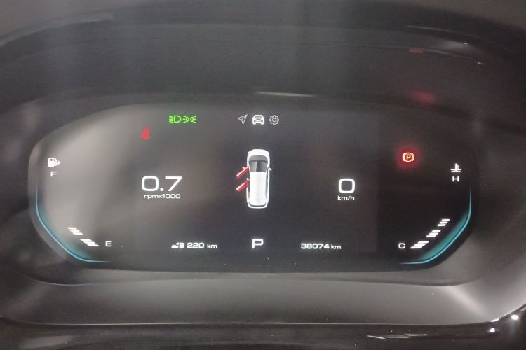 宝骏RM-5 2019款 1.5T CVT 24小时在线豪华型 6座中控内饰14