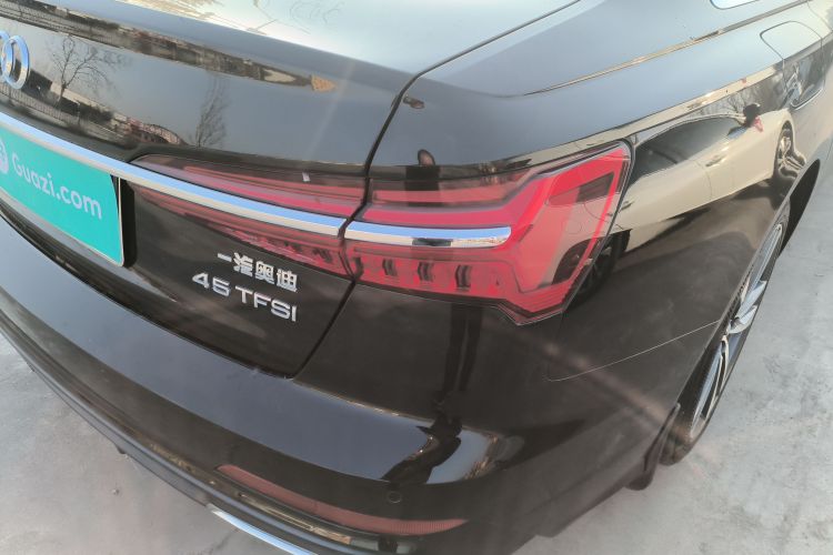 奥迪A6L 2021款 40 TFSI 豪华动感型车身外观6006