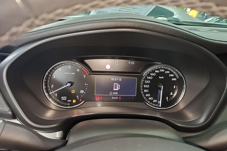 凯迪拉克XT4 2018款 28T 两驱领先型中控内饰14