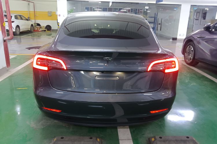 特斯拉 Model 3 2020款 改款 标准续航后驱升级版车身外观6004