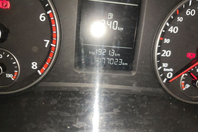 大众 帕萨特 2013款 1.8TSI DSG尊荣版中控内饰15