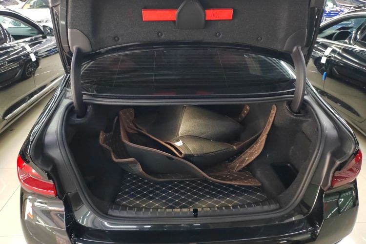 宝马5系 2022款 改款二 525Li M运动套装机舱底盘23