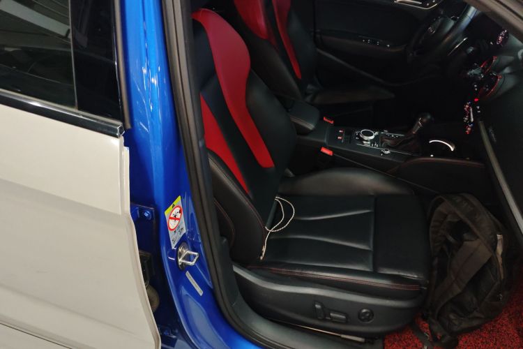 奥迪S3 2019款 S3 2.0T Limousine局部细节41