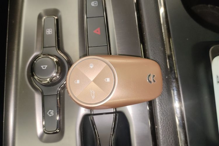 蔚来ES6 2020款 455KM 运动版中控内饰11