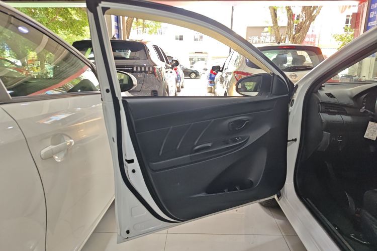 丰田 YARiS L 致享 2019款 1.5E CVT魅动版 国VI中控内饰47