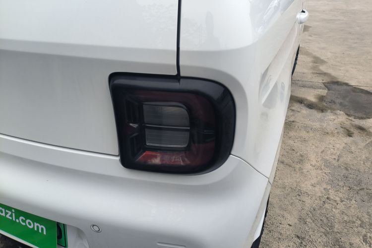 吉利银河 2023款 熊猫mini 200km 耐力熊车身外观9