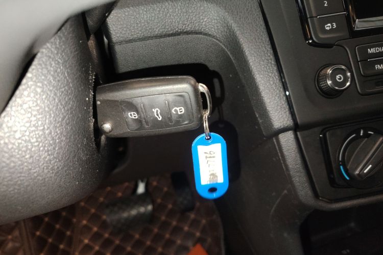 大众 桑塔纳 2021款 1.5L 自动风尚版中控内饰7001