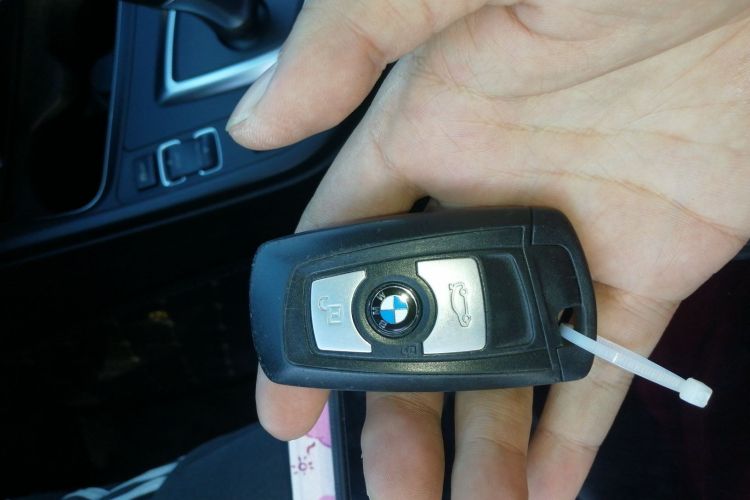 宝马3系 2017款 318Li 时尚型中控内饰11