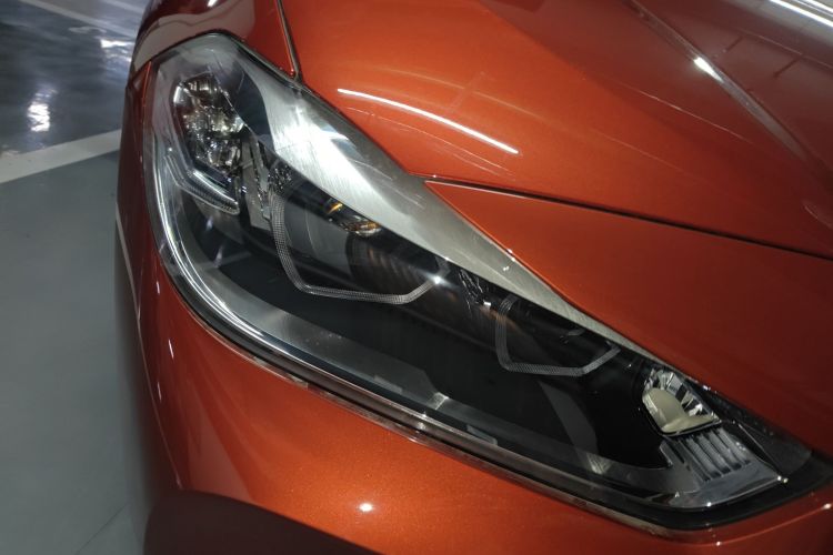 宝马X2 2020款 sDrive25i 尊享型M越野套装车身外观8