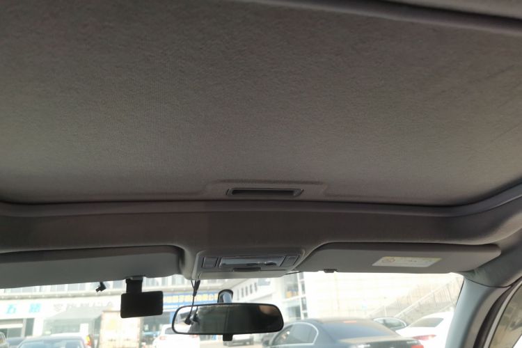 奇瑞 瑞虎3 2016款 1.6L CVT智尚版中控内饰22