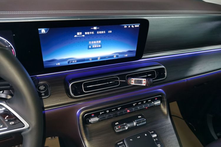 奔驰V级 2024款 V 300 L 长轴距豪华版局部细节16