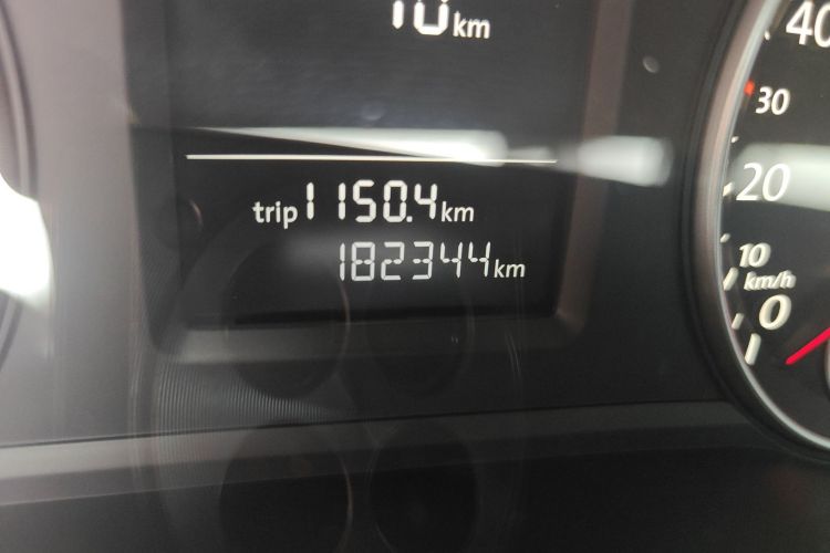 大众 帕萨特 2013款 1.8TSI DSG尊荣版中控内饰15