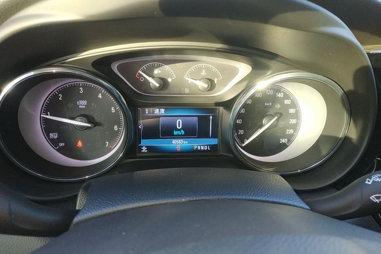 别克 昂科威 2020款 20T 两驱精英型中控内饰14