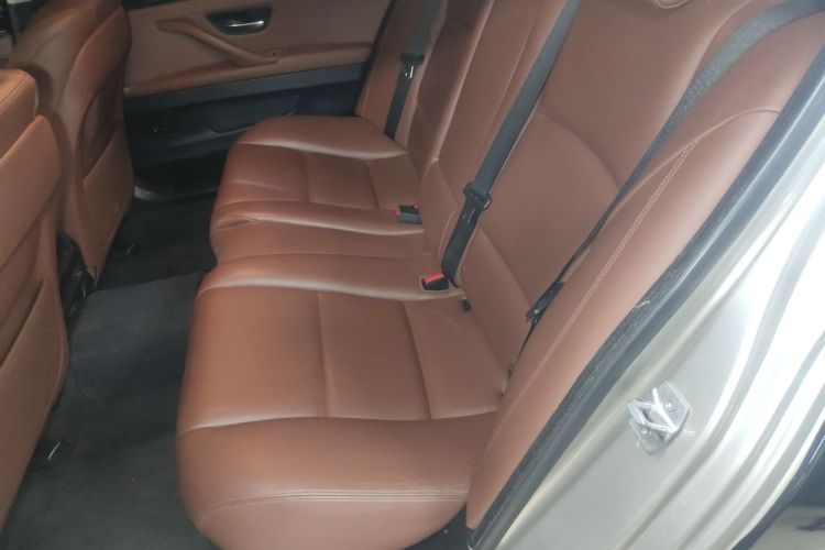 宝马5系 2014款 525Li 领先型中控内饰21