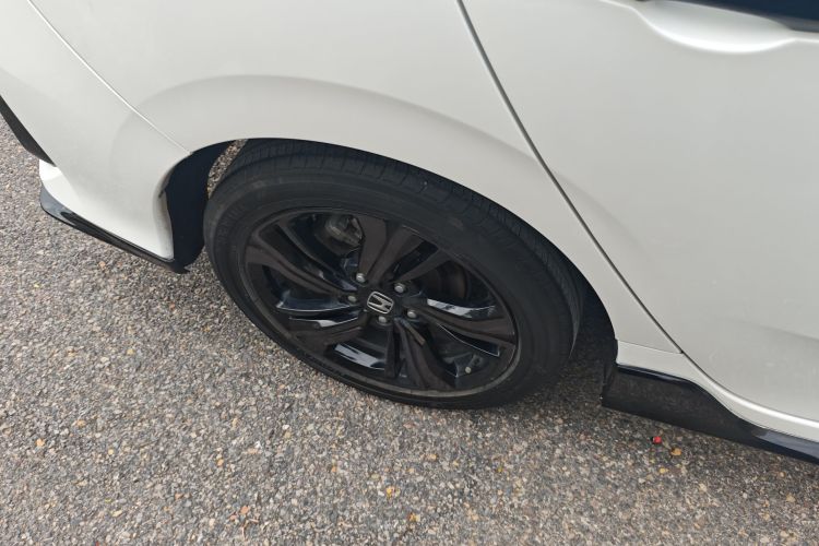 本田 思域 2021款 HATCHBACK 220TURBO CVT潮酷控车身外观6008