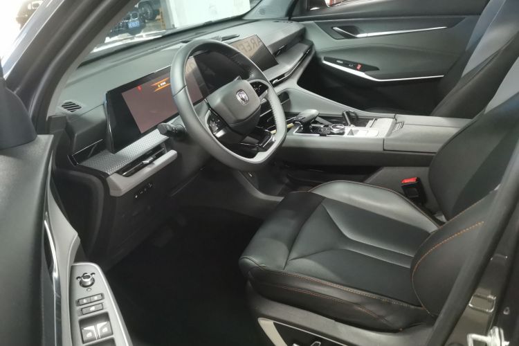 长安CS75 PLUS 2022款 第二代 1.5T 自动尊贵型局部细节19