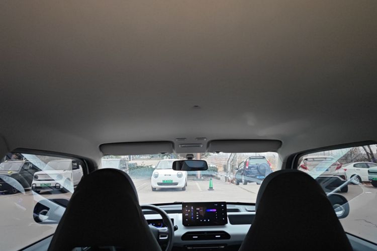 吉利银河 2024款 熊猫mini 200km 耐力熊中控内饰22