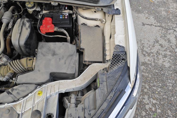 福特 福睿斯 2021款 1.5L 自动钻石版局部细节9007