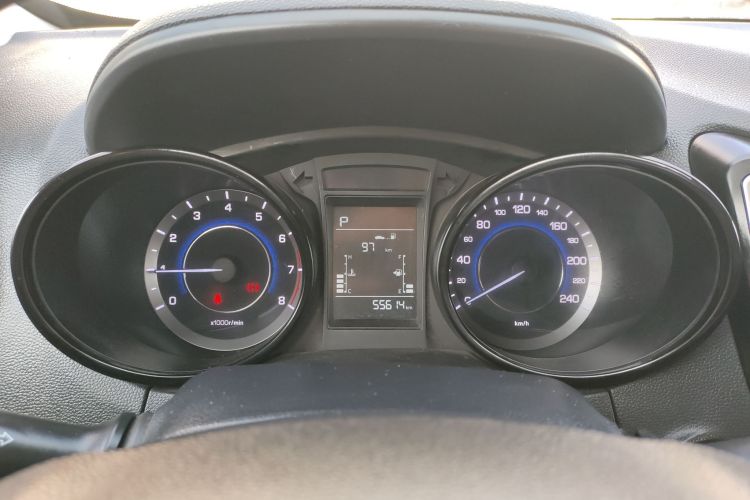 长安CS15 2017款 1.5L 自动豪华天窗版局部细节14