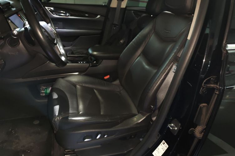 凯迪拉克XT5 2018款 28T 四驱豪华型中控内饰19