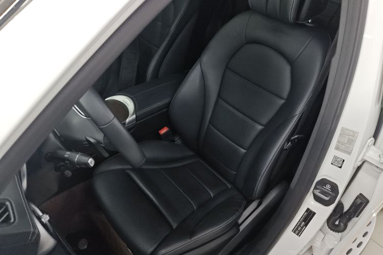 奔驰GLC 2022款 改款 GLC 300 L 4MATIC 动感型中控内饰19