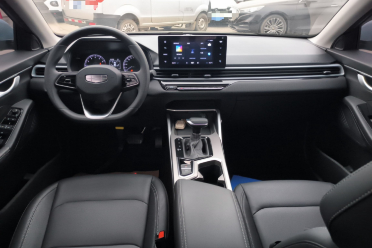 吉利汽车 帝豪 2025款 第4代 1.5L CVT星耀版中控内饰12