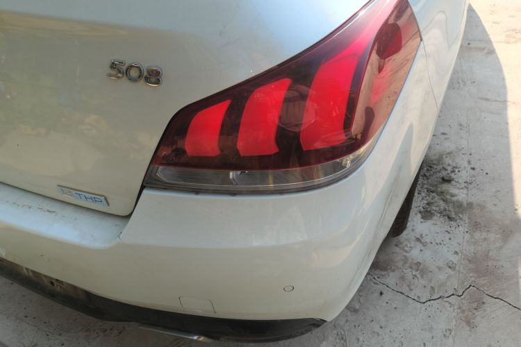标致508 2015款 1.6THP 自动致臻版车身外观9