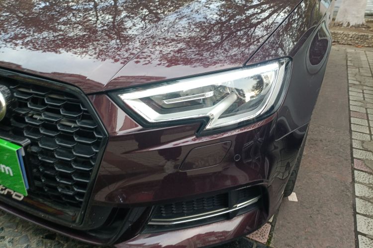 奥迪A3 2018款 30周年年型 Limousine 35 TFSI 时尚型局部细节36