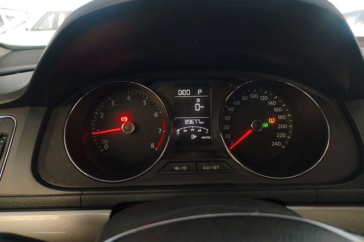 大众 朗逸 2015款 1.6L 自动舒适版中控内饰14