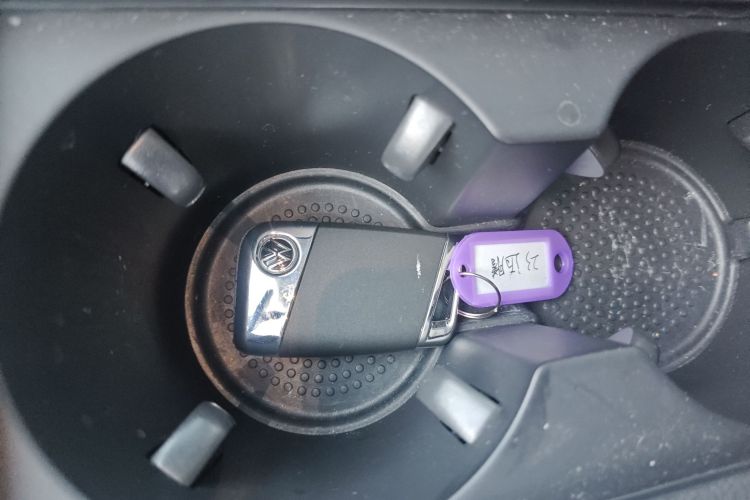 大众 迈腾 2023款 200万辆纪念版 330TSI DSG领先型中控内饰11