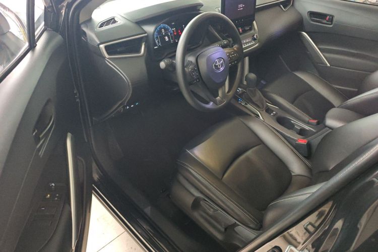 丰田 卡罗拉锐放 2023款 2.0L 精英版中控内饰20