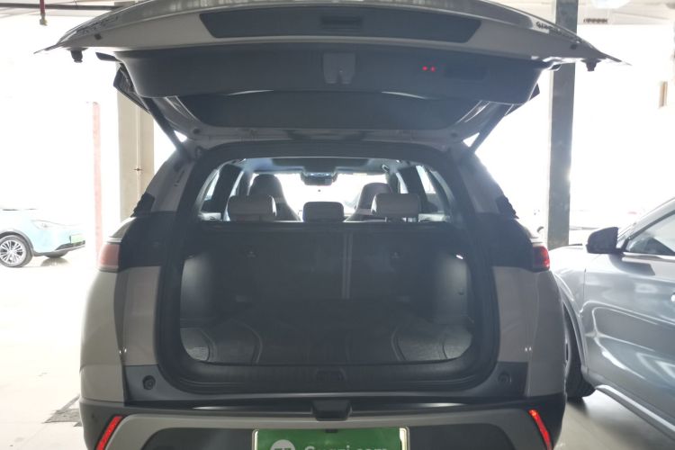 比亚迪 护卫舰07 2023款 DM-i 100KM 尊贵型机舱底盘23