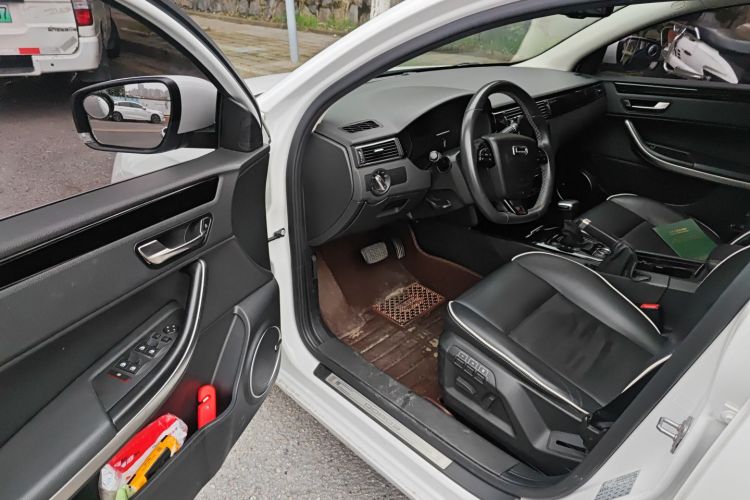 观致3 2016款 两厢 1.6T 自动致臻型中控内饰20