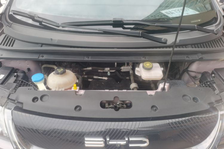 比亚迪 海豚 2021款 405km 时尚版机舱底盘24