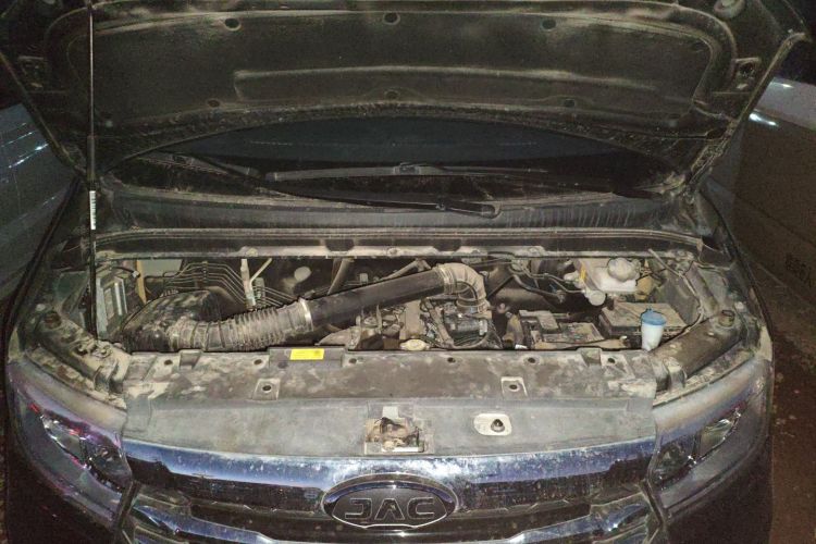 江淮瑞风 瑞风M3 2023款 PLUS 1.8L 9座智联版机舱底盘24