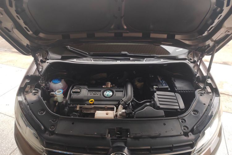 大众 途安 2013款 1.4T 手动风尚版5座局部细节24