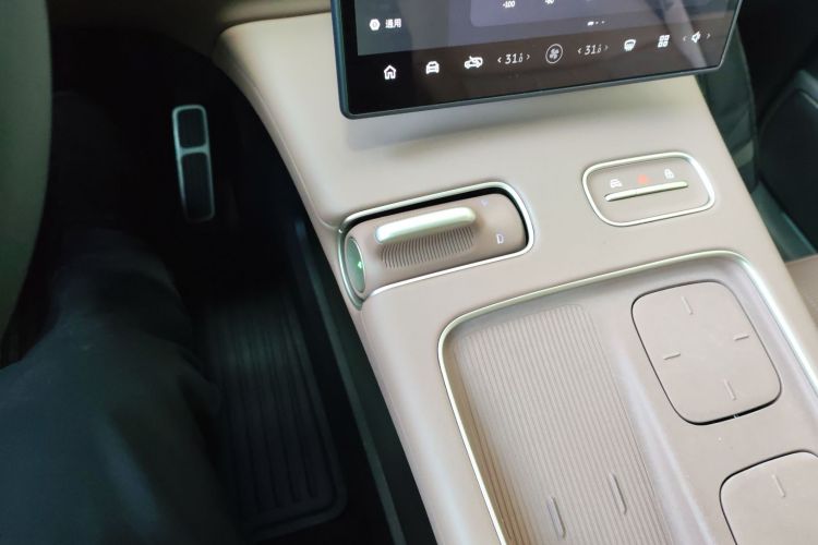 蔚来ES8 2023款 75kWh局部细节18