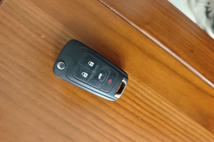 别克 君威 2015款 1.6T 精英技术型中控内饰11