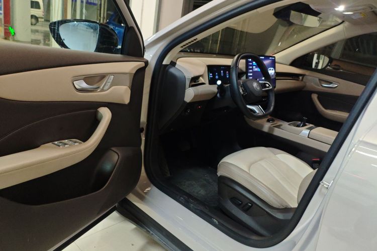 名爵 MG ES5 2025款 525max 后驱智驾版中控内饰7003