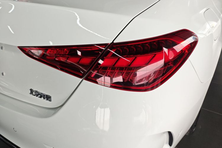 奔驰C级 2024款 C 260 L 运动版车身外观6006