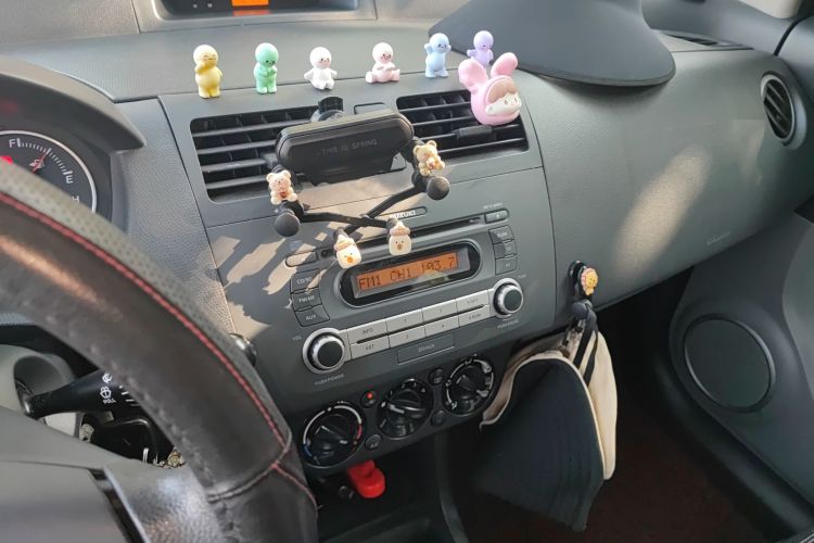 铃木 雨燕 2014款 1.5L 自动时尚型中控内饰16