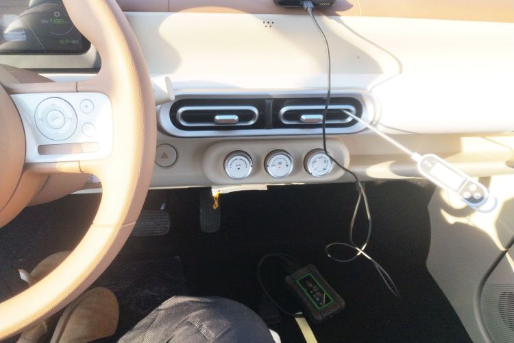 五菱汽车 宏光MINIEV 2024款 第三代 215km 青春版中控内饰16