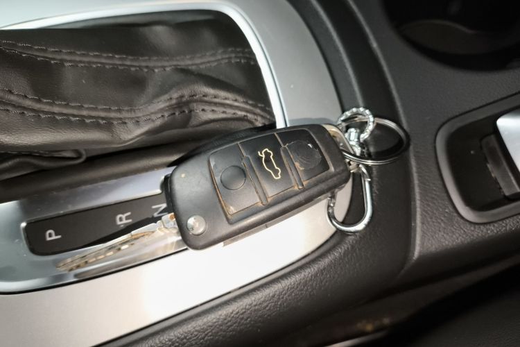 奥迪Q3 2018款 30 TFSI 时尚型典藏版中控内饰11